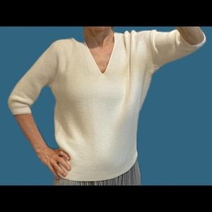 Uniqlo 3D print sweater